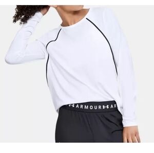Under Armour UA Heatgear Women's Loose Fit Long Sleeve Shirt size S